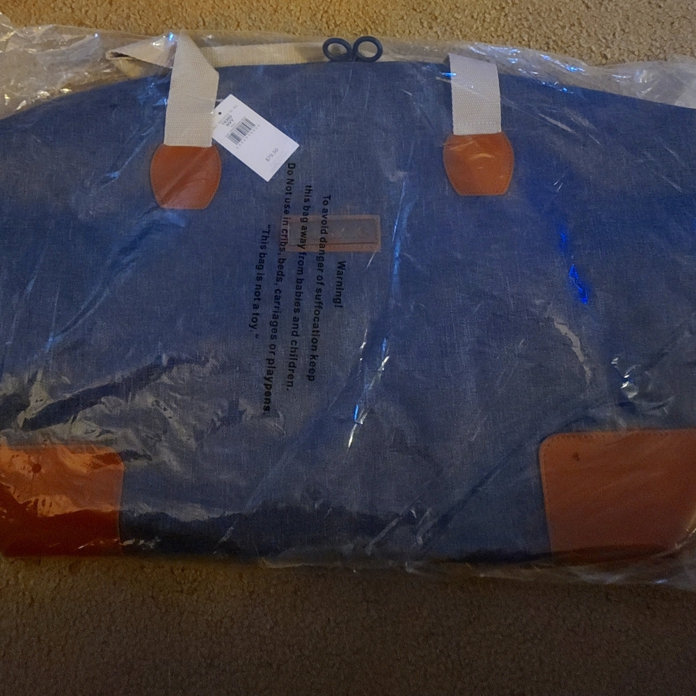 Buckle travel bag